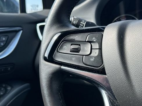 Used 2022 Buick Enclave Premium AWD/4WD image 43