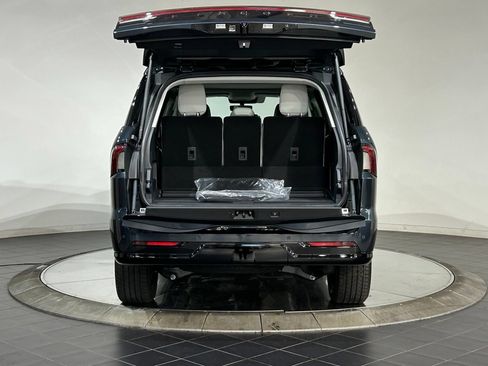New 2026 Lincoln Navigator Reserve w/ Jet Appearance Package AWD/4WD image 34