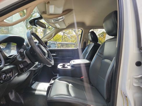 Used 2019 RAM 5500 Tradesman w/ Chrome Appearance Group image 15