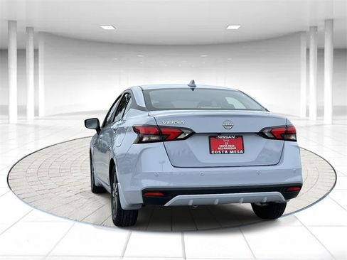 Used 2025 Nissan Versa SV w/ Trunk Package image 3