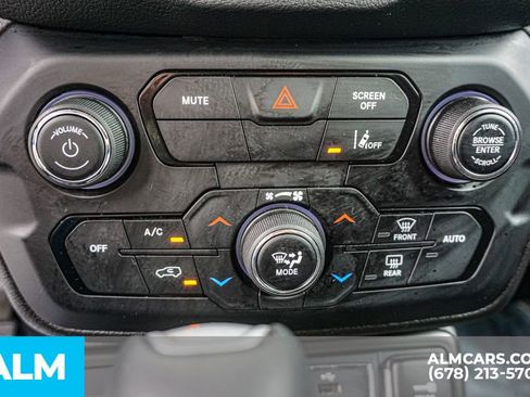 Used 2023 Jeep Renegade Trailhawk image 41