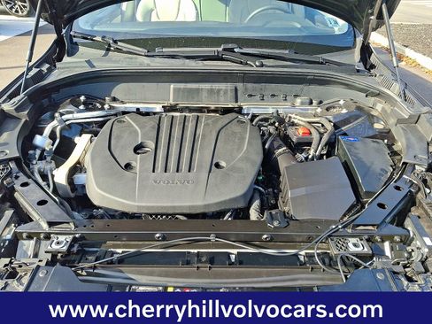 Certified 2023 Volvo XC60 B5 Plus image 28