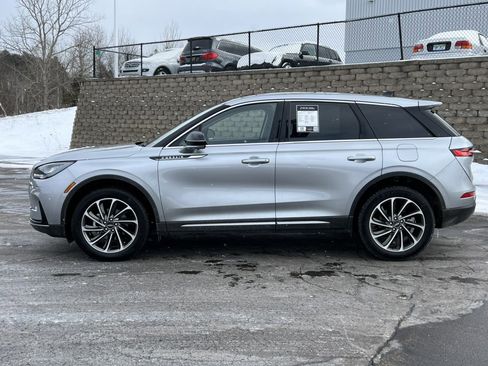 Used 2023 Lincoln Corsair AWD w/ Equipment Group 101A image 43