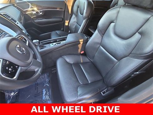 Used 2019 Volvo XC90 T6 Momentum image 17