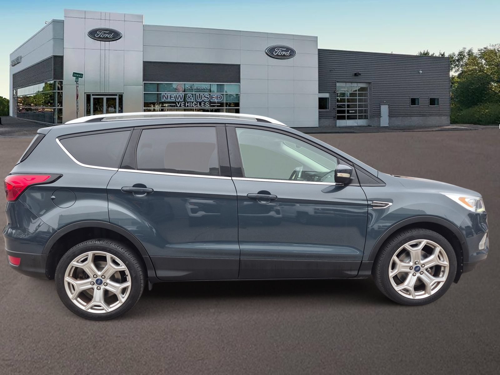 Used 2019 Ford Escape Titanium AWD/4WD image 10