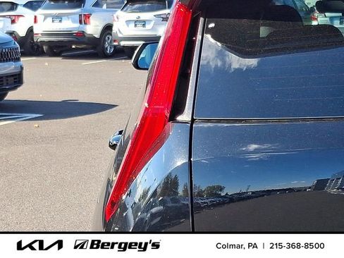 Used 2025 Kia Niro LX image 30