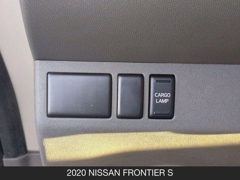 Used 2020 Nissan Frontier S RWD image 21
