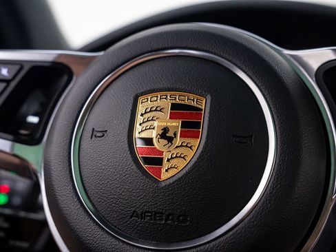 Used 2023 Porsche Cayenne AWD/4WD image 34