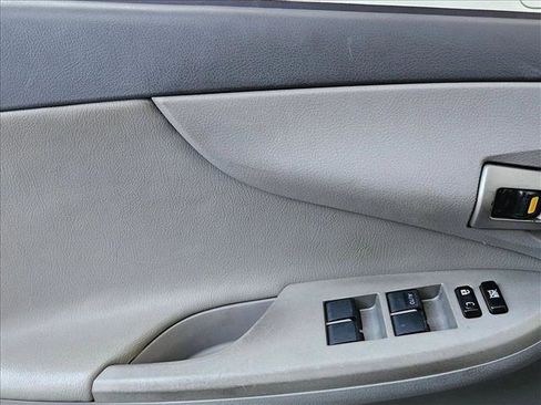 Used 2010 Toyota Corolla LE FWD image 6