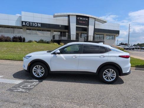 New 2026 Buick Envista Preferred w/ Convenience I Package image 2