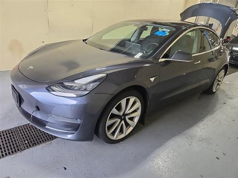Used 2020 Tesla Model 3 Long Range AWD/4WD image 3