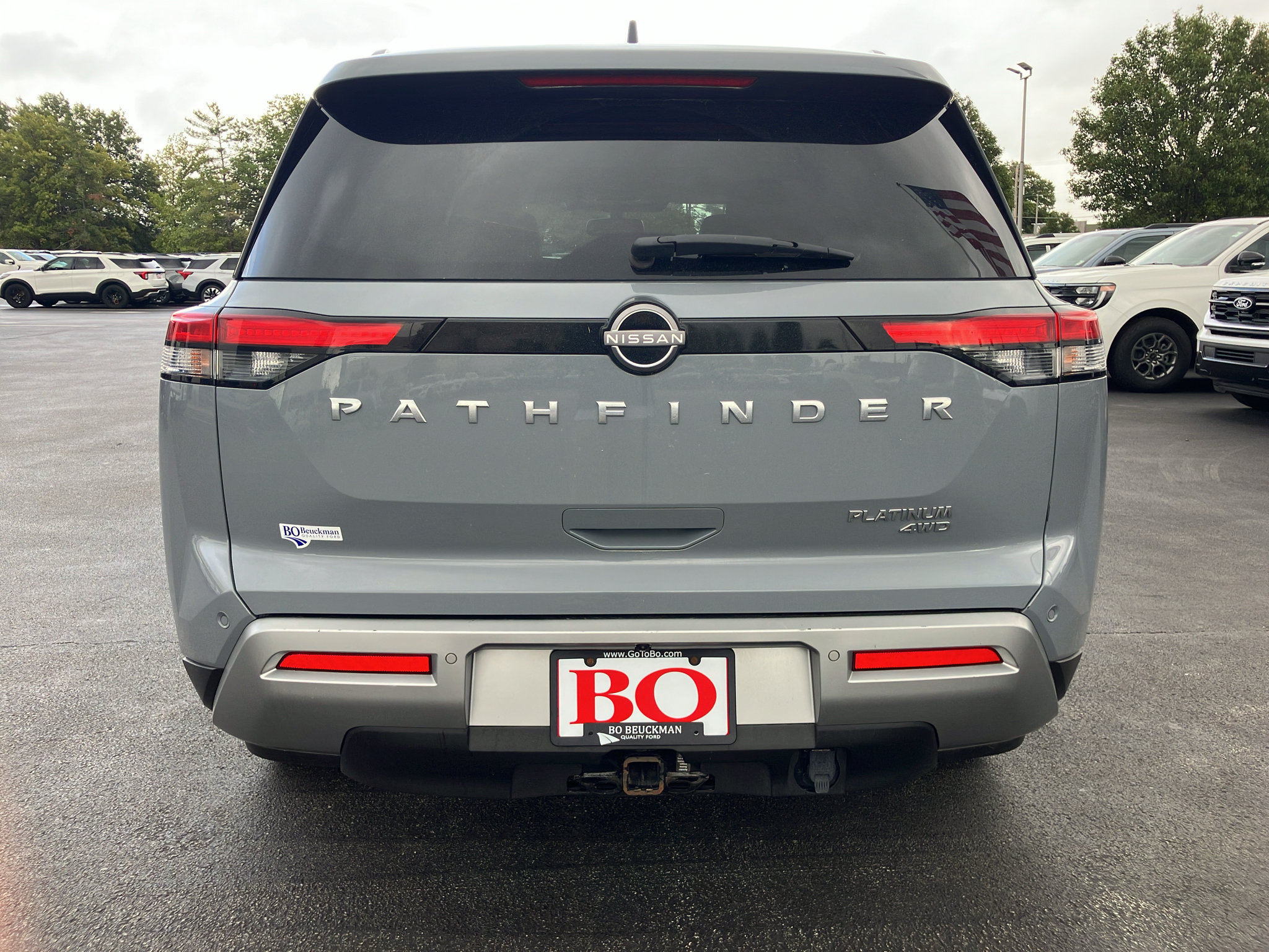 Used 2022 Nissan Pathfinder Platinum w/ Cargo Package AWD/4WD image 5