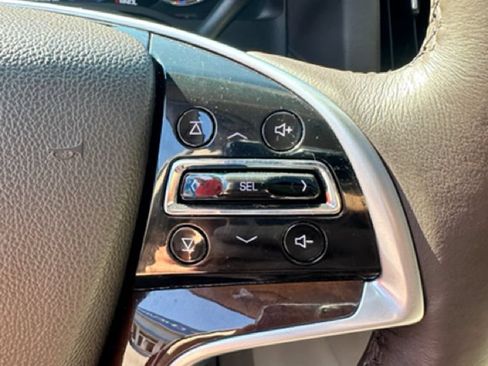 Used 2017 Cadillac Escalade Luxury AWD/4WD image 21