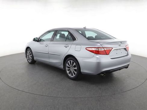 Used 2015 Toyota Camry XLE w/ Advanced Technology Package FWD image 5