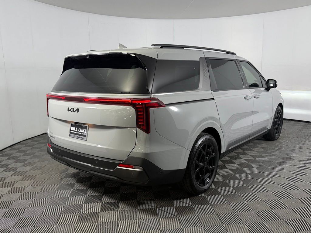Used 2025 Kia Carnival SX Prestige FWD image 11