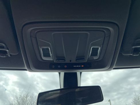 Used 2020 Chevrolet Silverado 1500 Custom w/ Custom Value Package image 37