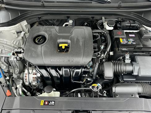 Used 2020 Hyundai Elantra Value Edition FWD image 22