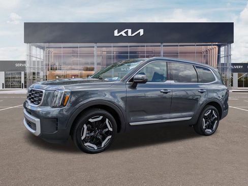 Certified 2024 Kia Telluride S image 6