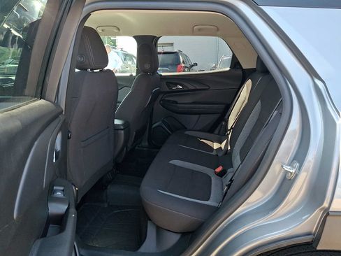 Used 2023 Chevrolet TrailBlazer LT w/ Convenience Package AWD/4WD image 10