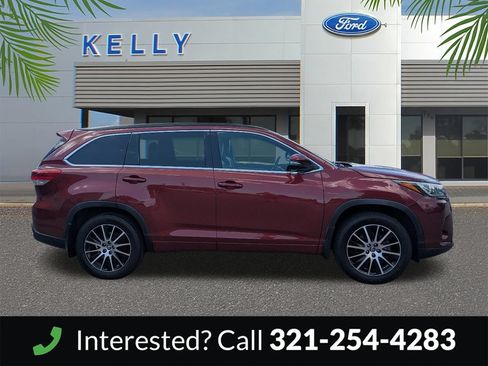 Used 2018 Toyota Highlander SE AWD/4WD image 5