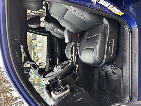 Used 2022 Toyota Tacoma Limited image 18