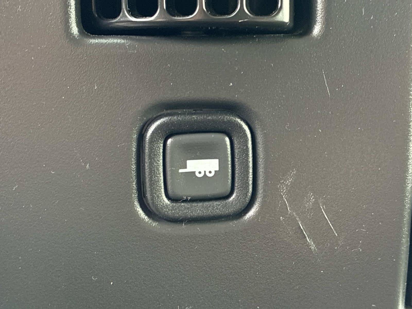 Used 2025 GMC Savana 2500 w/ Driver Convenience Package RWD image 34
