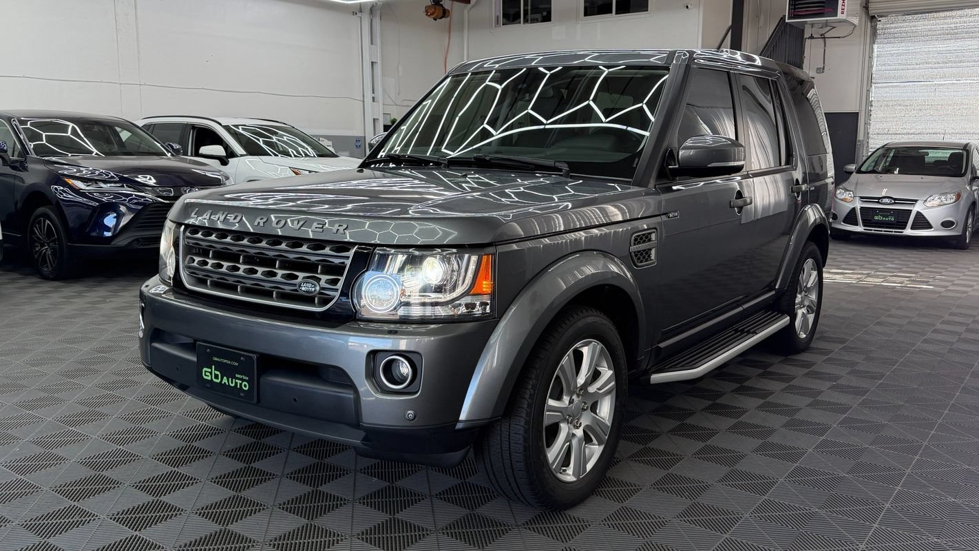 Used 2015 Land Rover LR4 HSE AWD/4WD image 1