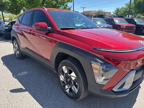 Used 2025 Hyundai Kona SEL AWD/4WD image 4