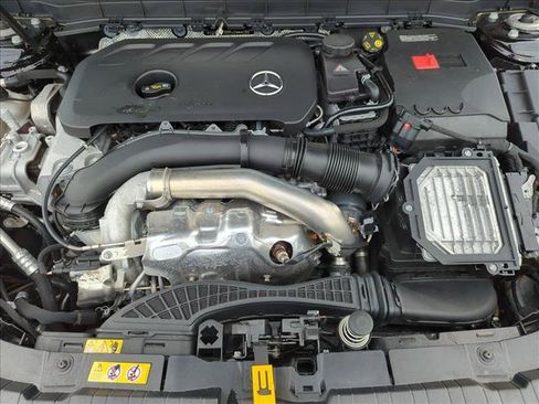Certified 2024 Mercedes-Benz GLB 250 image 23