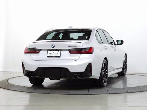 Used 2025 BMW M340i xDrive w/ Premium Package image 11