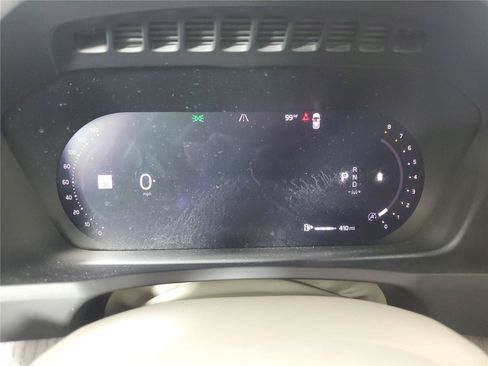 Certified 2025 Volvo XC90 B5 Plus w/ Protection Package AWD/4WD image 26