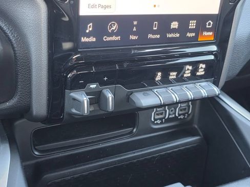 Used 2023 RAM 1500 Big Horn AWD/4WD image 27