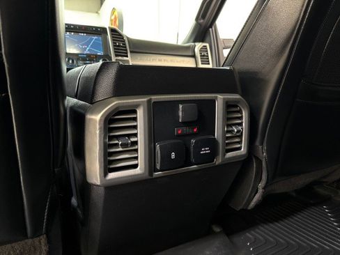 Used 2019 Ford F250 Platinum w/ Platinum Ultimate Package image 38