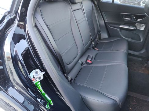 New 2025 Mercedes-Benz GLC 300 4MATIC image 24