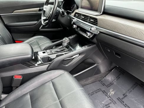 Used 2022 Kia Telluride EX w/ EX Premium Package FWD image 15