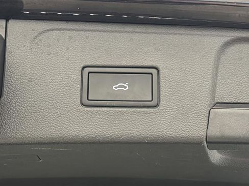 Used 2023 Volkswagen Atlas SEL image 35