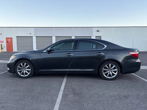 Used 2007 Lexus LS 460 image 4