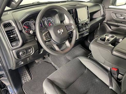 New 2026 RAM 1500 Express AWD/4WD image 3