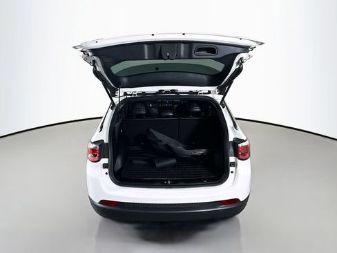 Used 2024 Jeep Compass Latitude w/ Convenience Group image 23