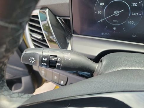 Used 2024 Kia Seltos S FWD image 25