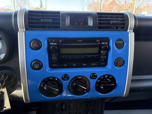 Used 2007 Toyota FJ Cruiser 4WD image 35