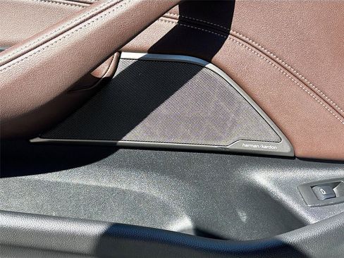 Used 2021 BMW 530i xDrive w/ Premium Package image 20