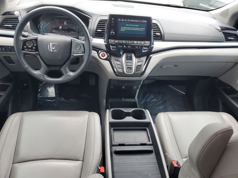 Used 2024 Honda Odyssey Touring image 16