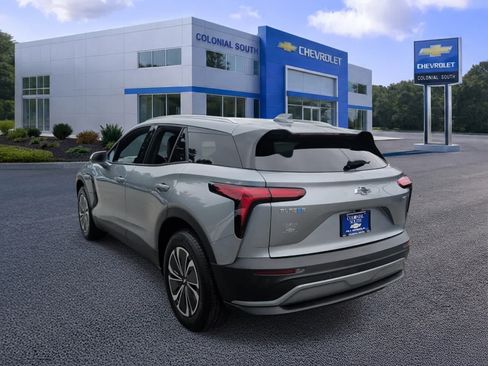 Used 2025 Chevrolet Blazer EV LT AWD/4WD image 4