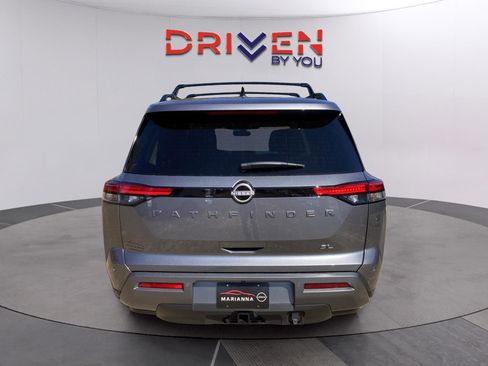 New 2026 Nissan Pathfinder SL w/ SL Premium Package FWD image 3