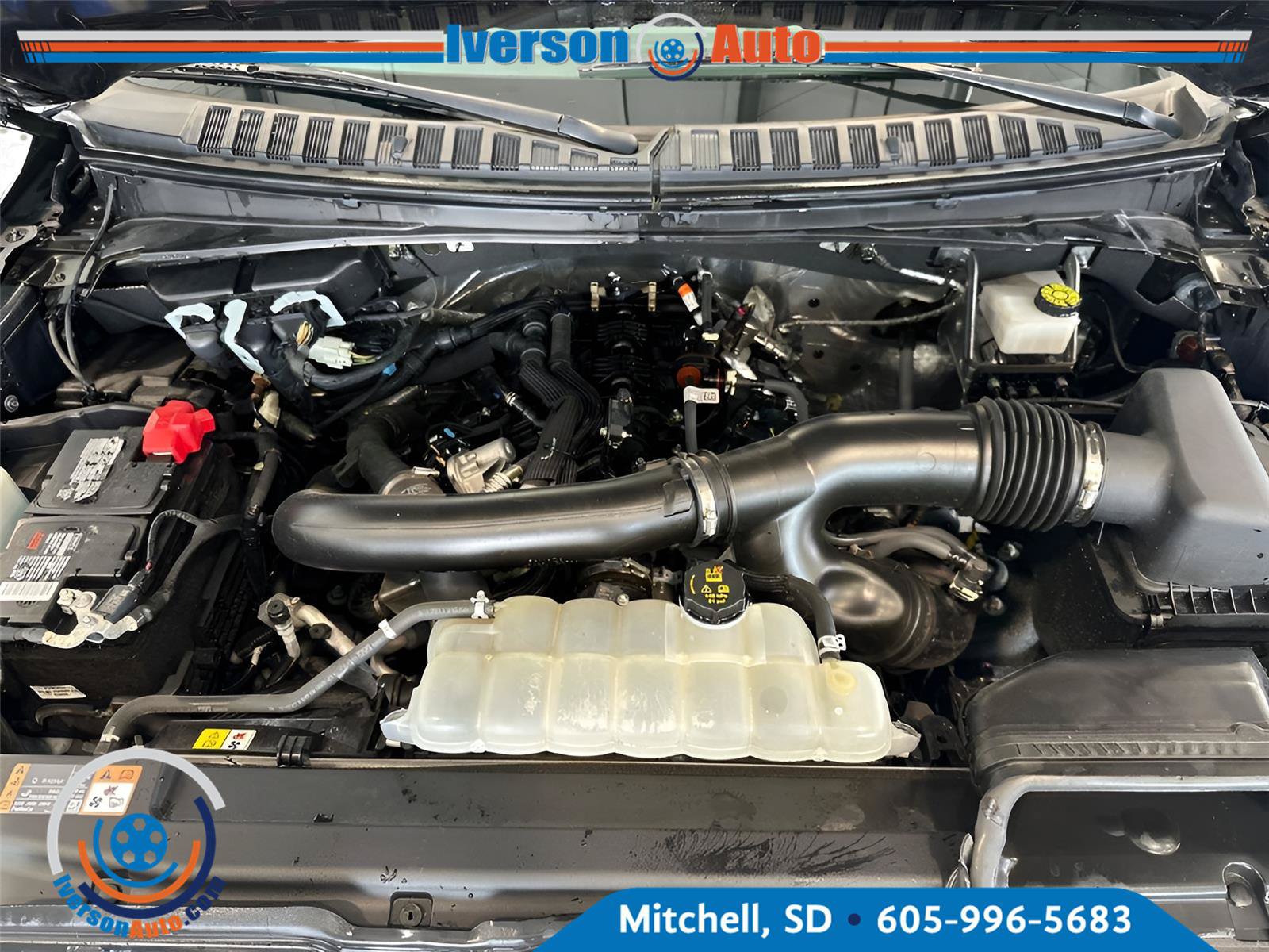 Used 2024 Ford Expedition Max Limited AWD/4WD image 14