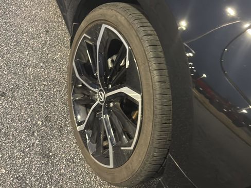 Used 2024 Nissan Altima 2.5 SR w/ SR Premium Package image 9