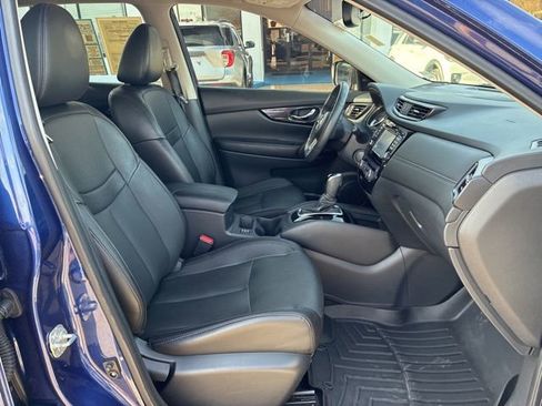 Used 2017 Nissan Rogue SL w/ SL Premium Package image 27
