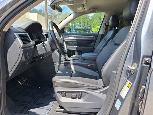 Used 2019 Volkswagen Atlas SE w/ Towing Package FWD image 12