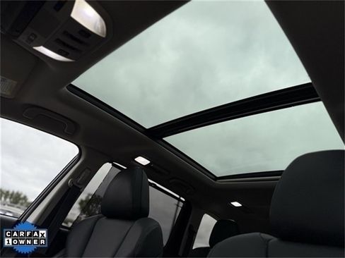 Used 2020 Subaru Ascent Limited w/ Technology Package image 17